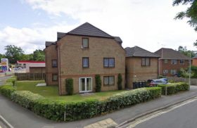 2 bedroom Flat to re...